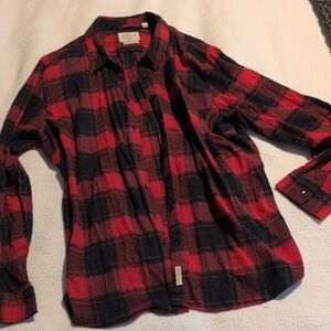 Weatherproof Vintage Red and Black Shirt